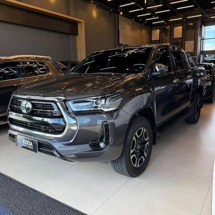 TOYOTA HILUX 2.7 VVT-i FLEX CD SR 4X2 AUTOMÁTICO TOYOTA HILUX 2.7 VVT-i FLEX CD SR 4X2 AUTOMÁTICO